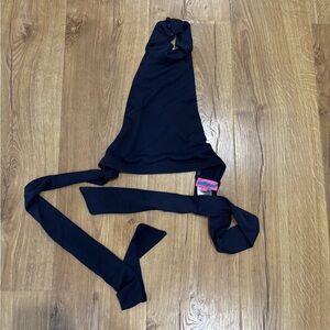 Edikted Halter High Neck Crop Top